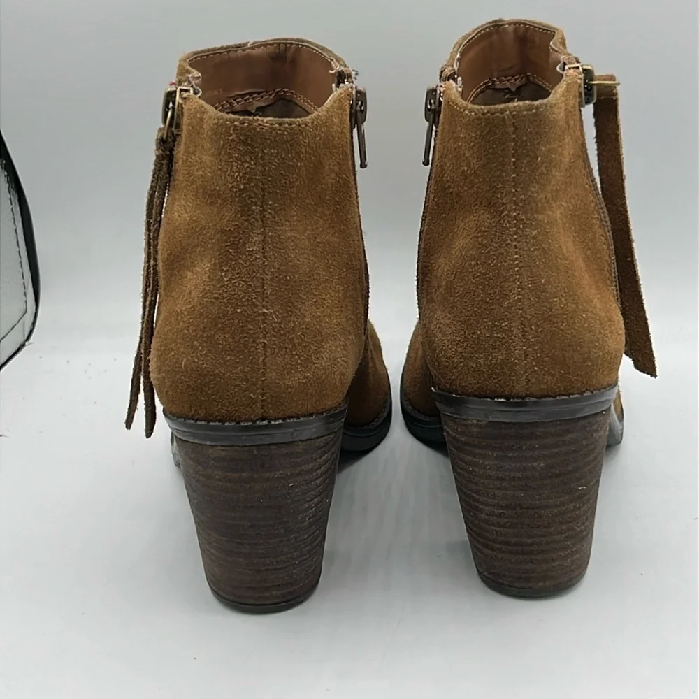 Crown Vintage boot Womens 8 Tan Suede Flynn Zip Fringe pulls Cowgirl western